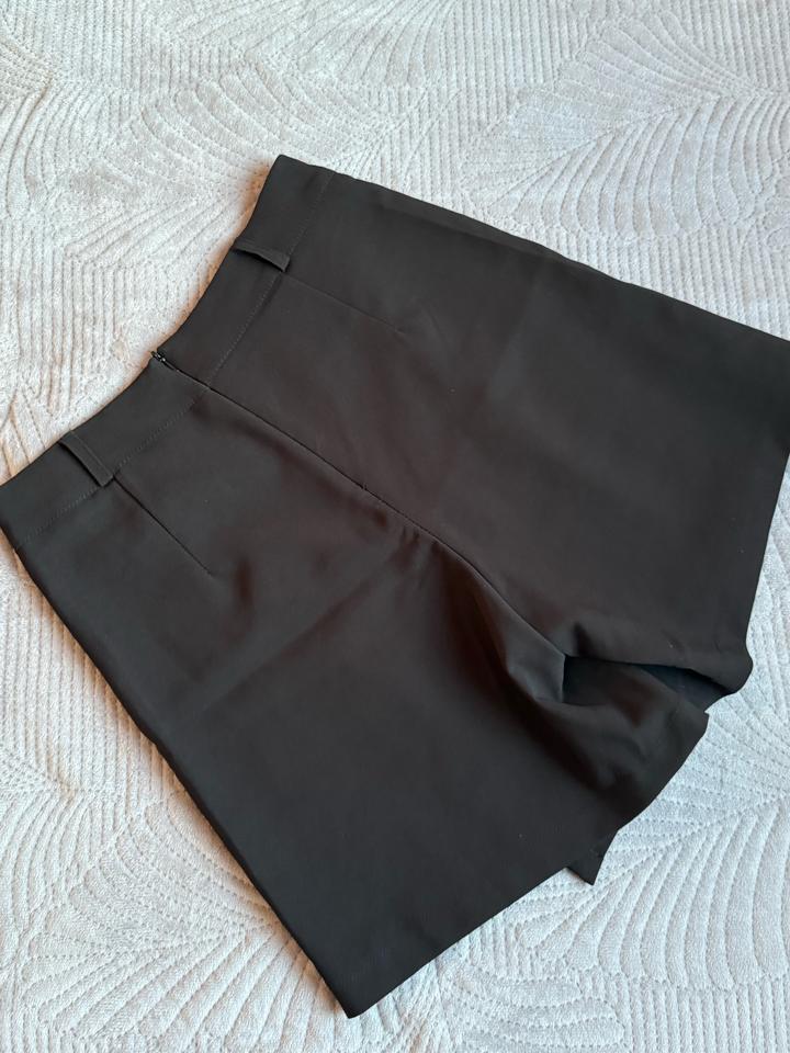 Черная юбка-шорты