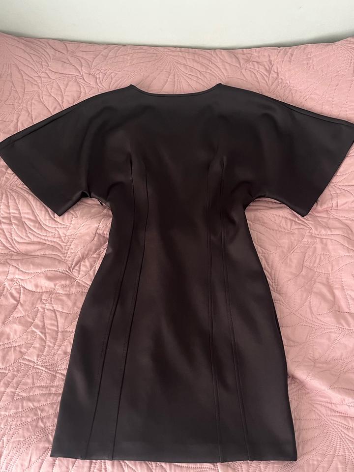 Черное платье Zara