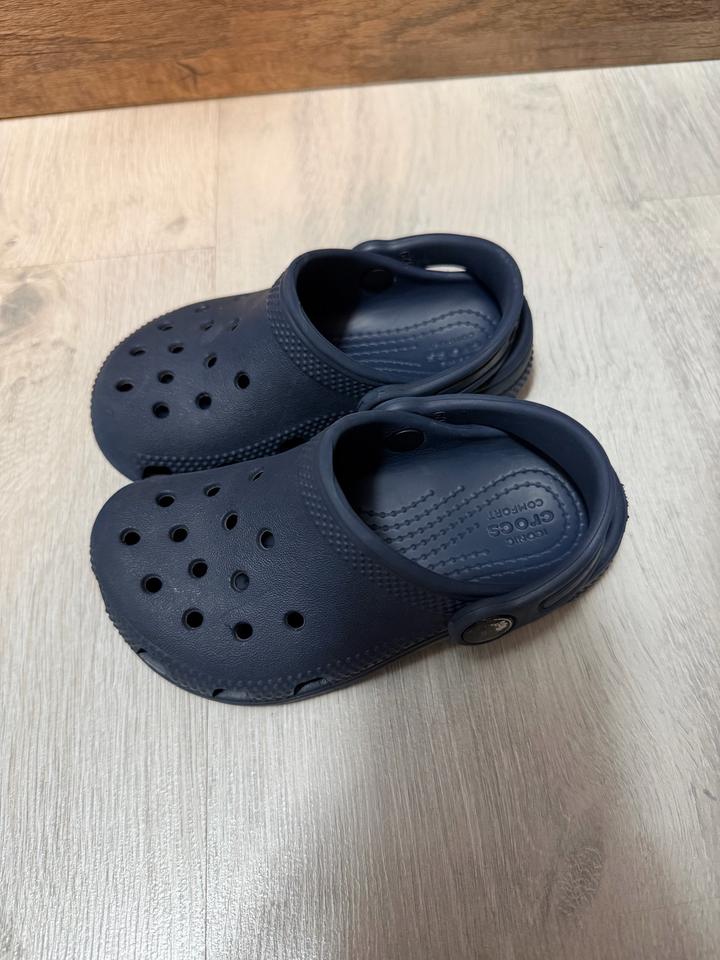 Crocs