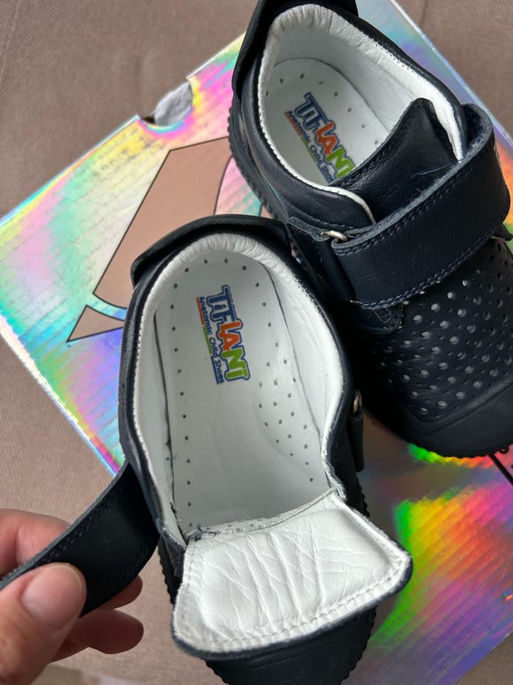 Продам кожаные сандали Tiflani!