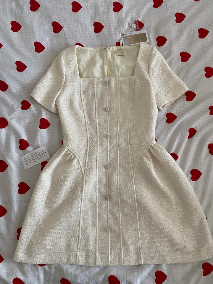 Молочное платье Lichi