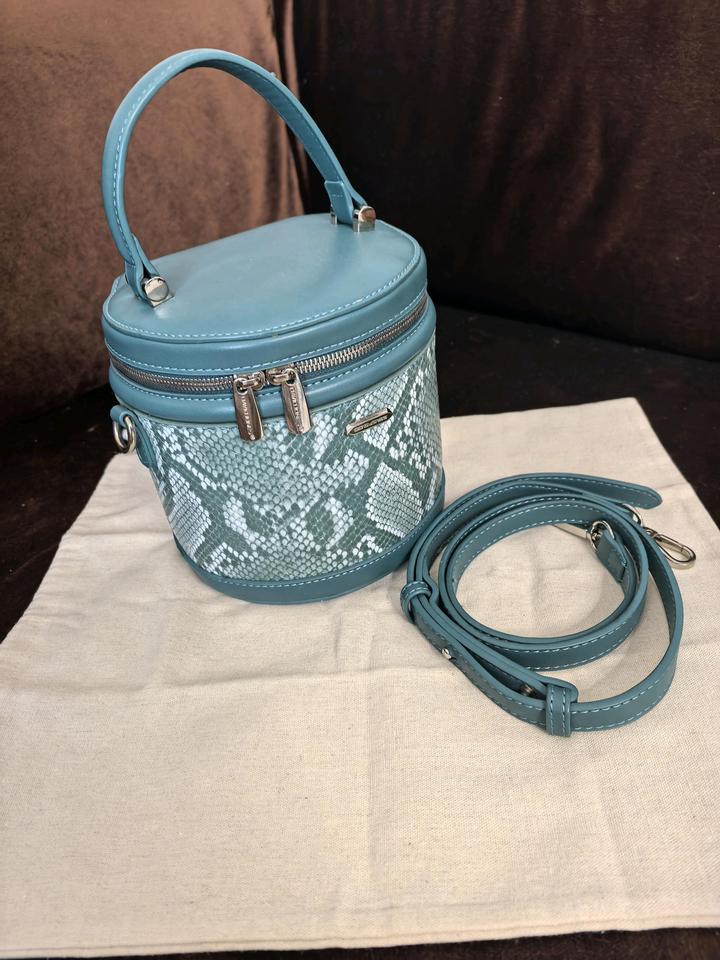 Сумка бочонок David Jones