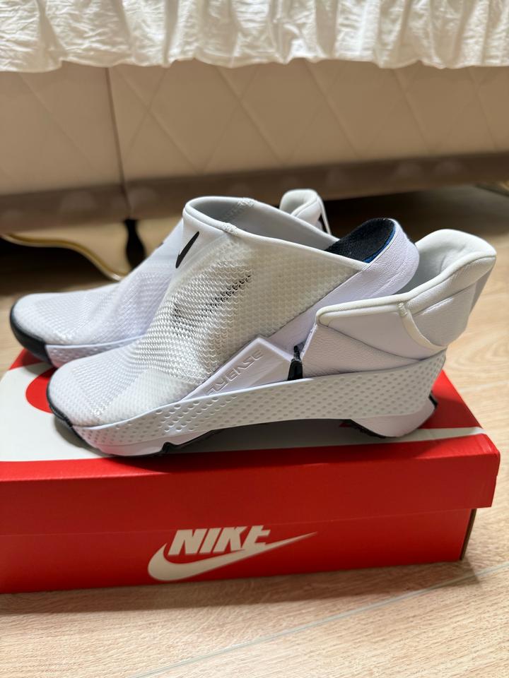 Nike кроссовки