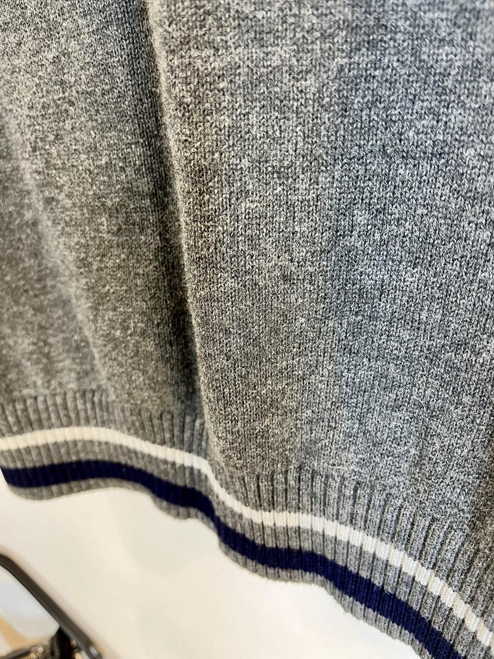 Жилетка серая