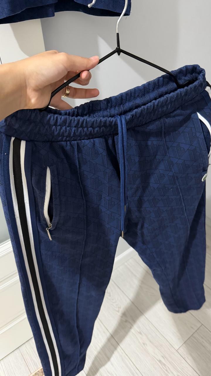 Двойка Lacoste