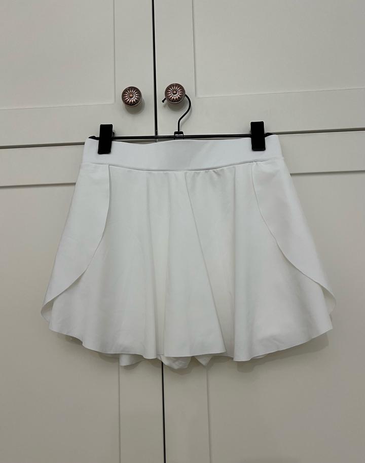 Белая юбка-шорты