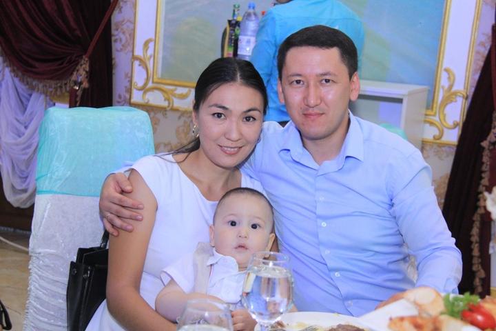 Белое итальянское платье подходит на S и xs