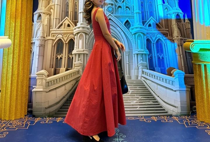 Платье в пол weeknd, на размер S. На рост 165-170