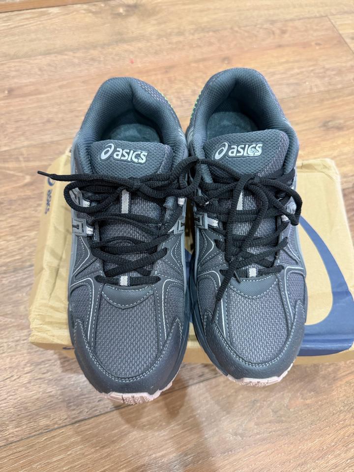 Кроссовки ASICS Gel-Kahana 8