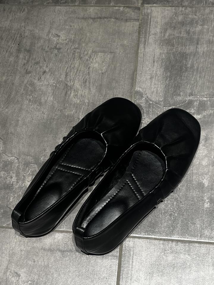 Балетки черные