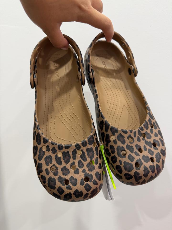Продам балетки Crocs