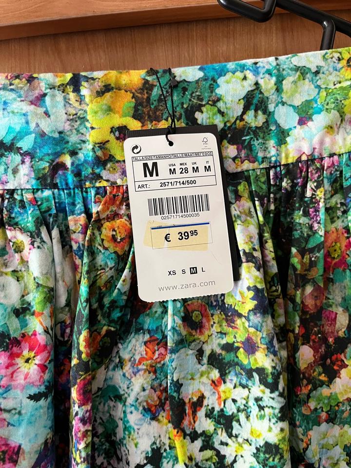 Юбка Zara размер M (с биркой)
