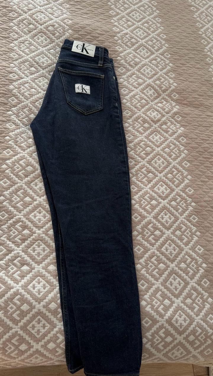 Джинсы Calvin Klein