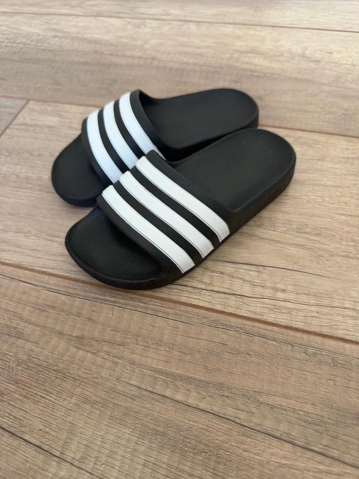 сланцы Adidas