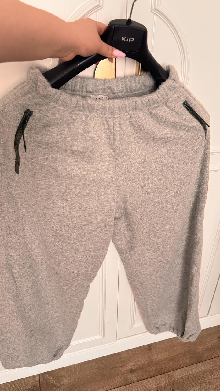 Спортивные брюки