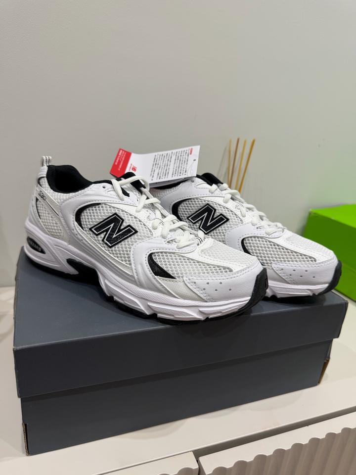 Кроссовки new balance
