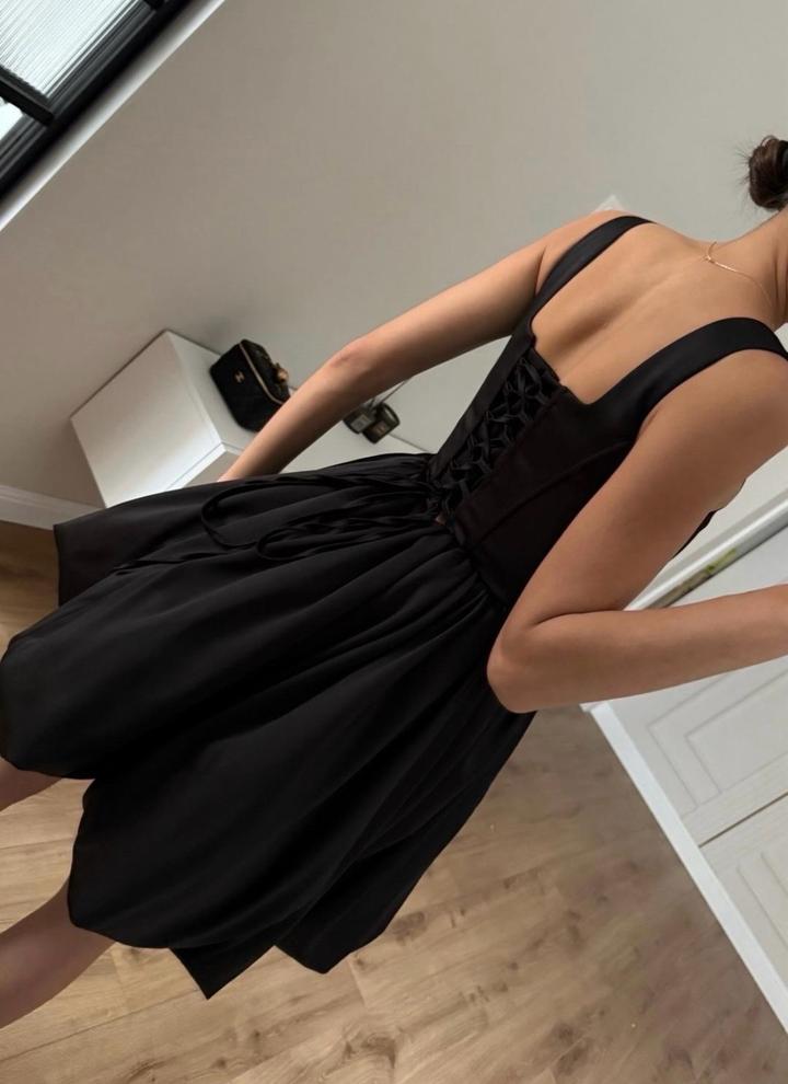 Мини корсетное платье