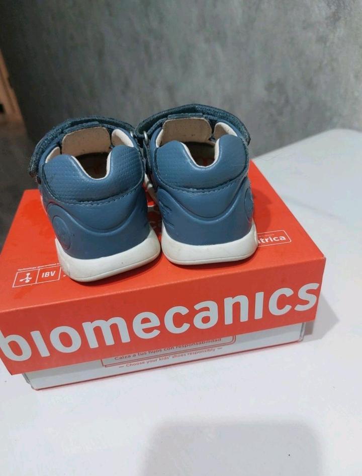 Сандали biomecanics