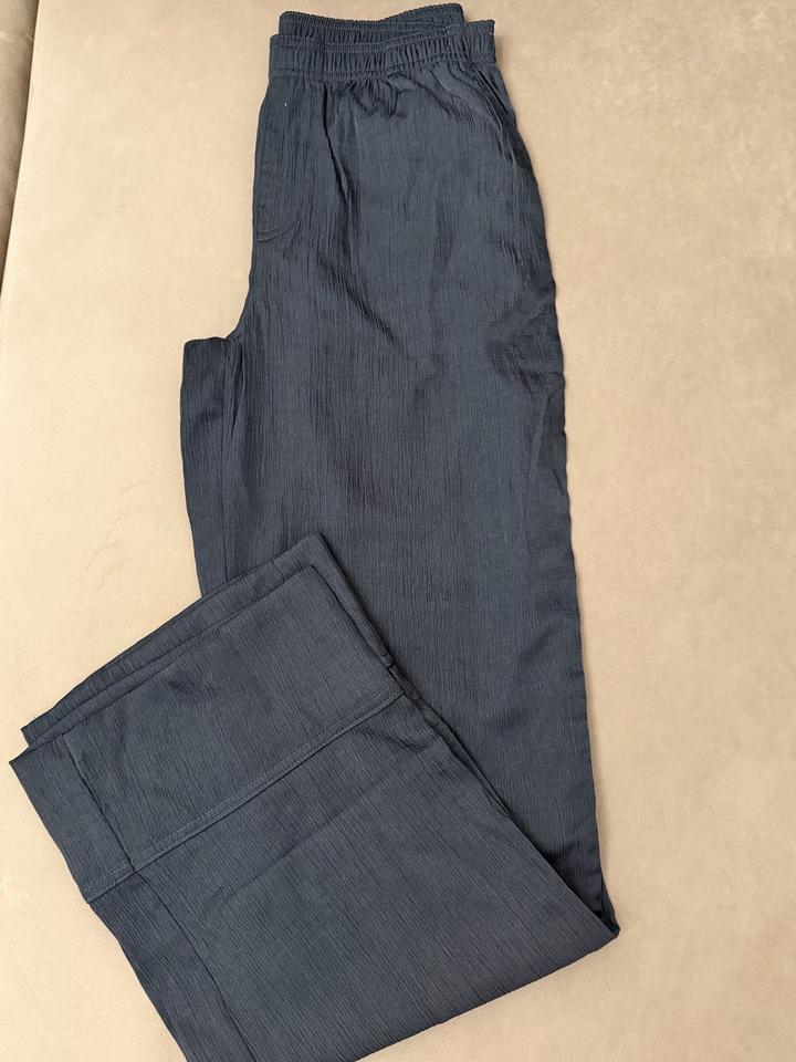Сатиновые брюки Zara (новые)