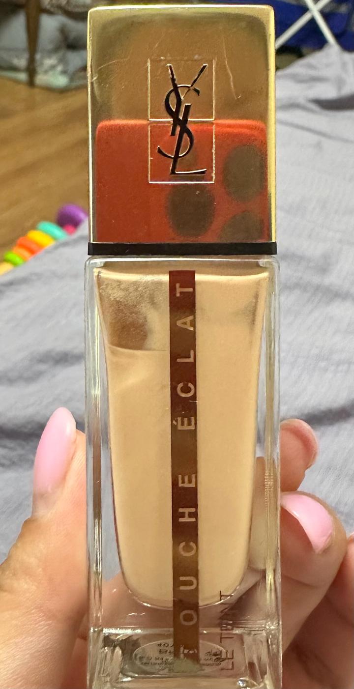 YVES SAINT LAURENT touche éclat le teint