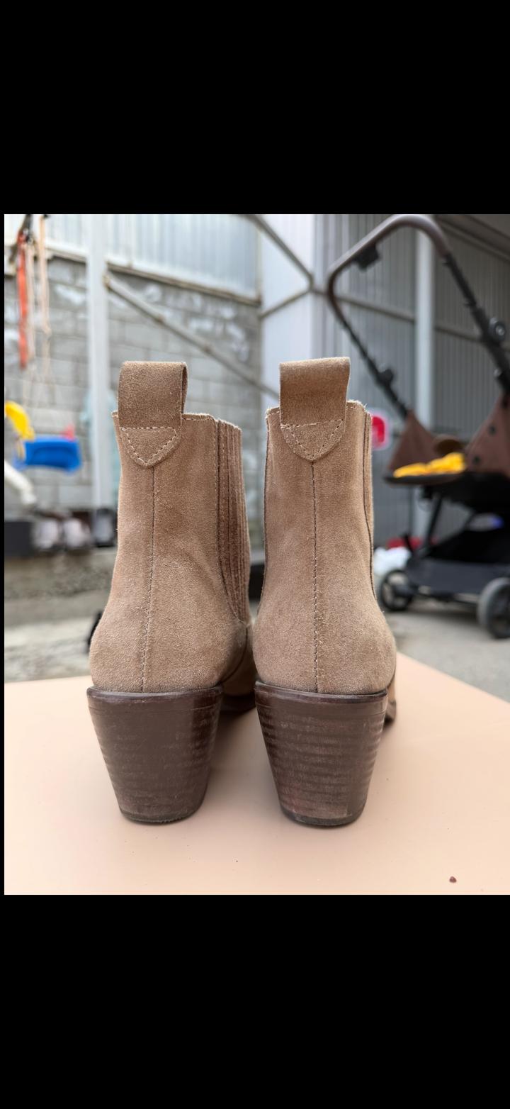 4 пары за 20000 тг