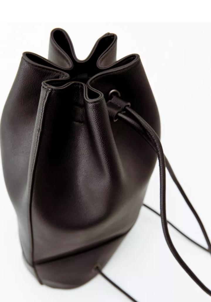 Стильный рюкзак. экокожа