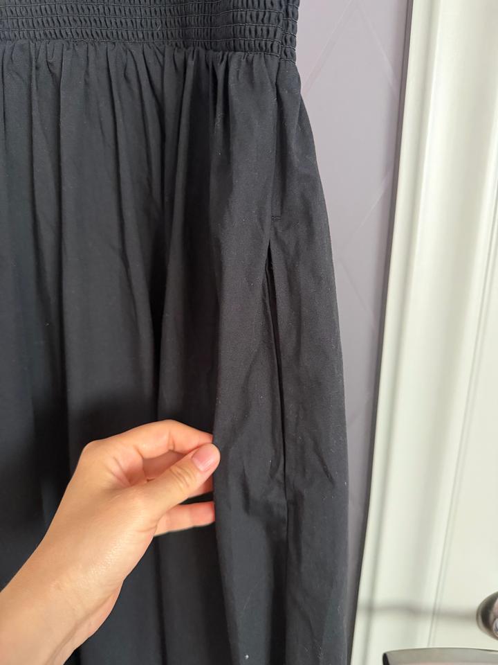 Черное платье Abercrombie & Fitch