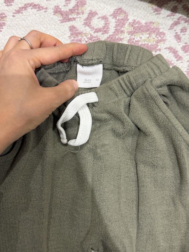 Все вещи за 12 тыс, все качественное размер от 1,5 года до 3 лет.