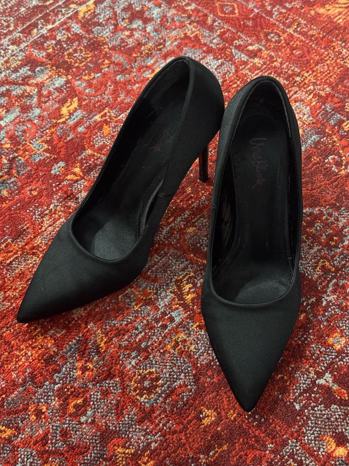 Атласные туфли