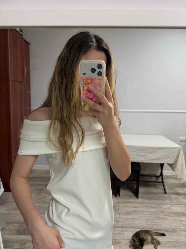 Белое платье