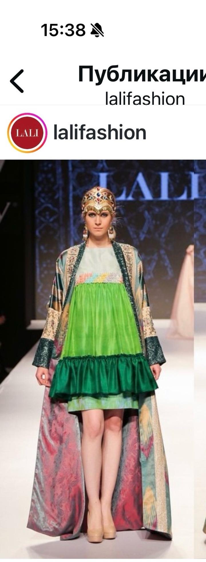 Платье от дизайнера Lalifashion