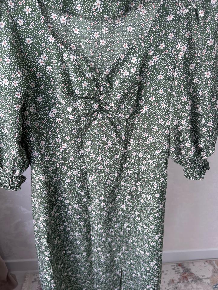 Платье в цветочек