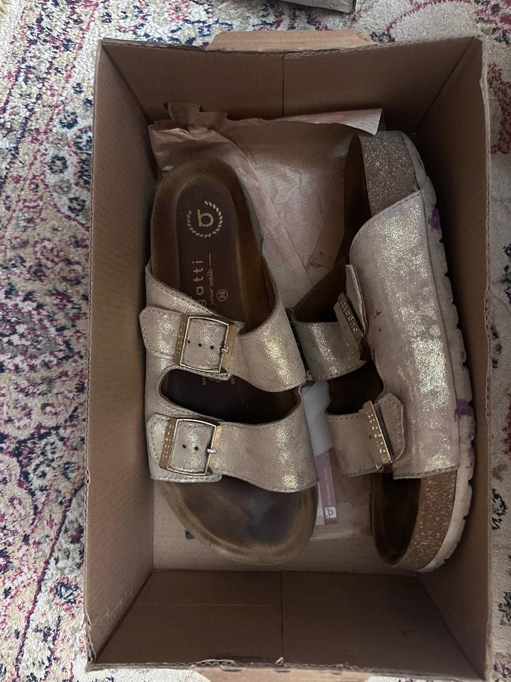 Обувь (39 размер)