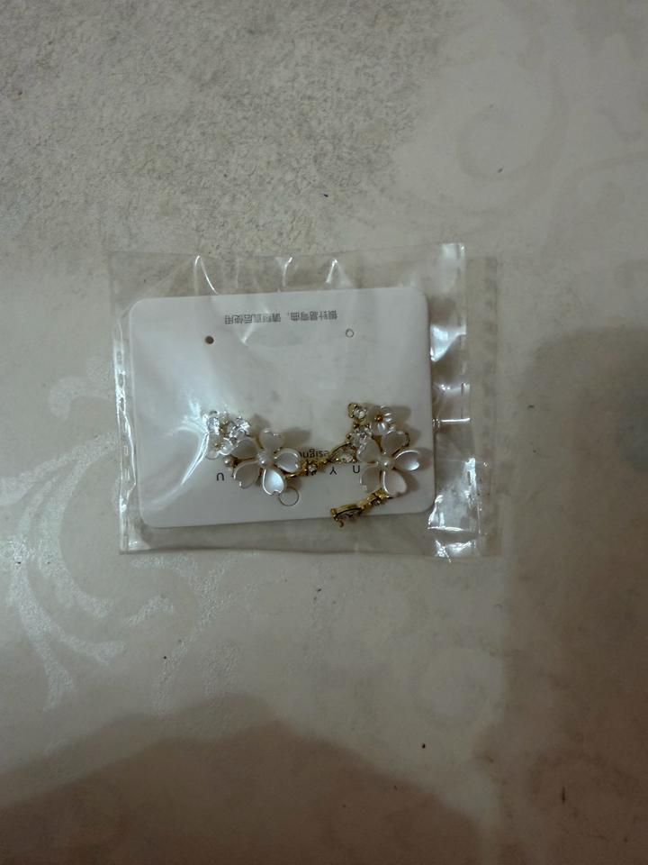Серьги бижутерные
