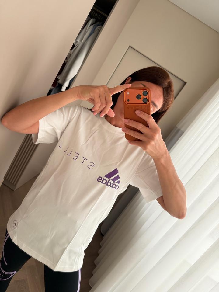 Одежда для спорта и прогулок от adidas Stella McCartney