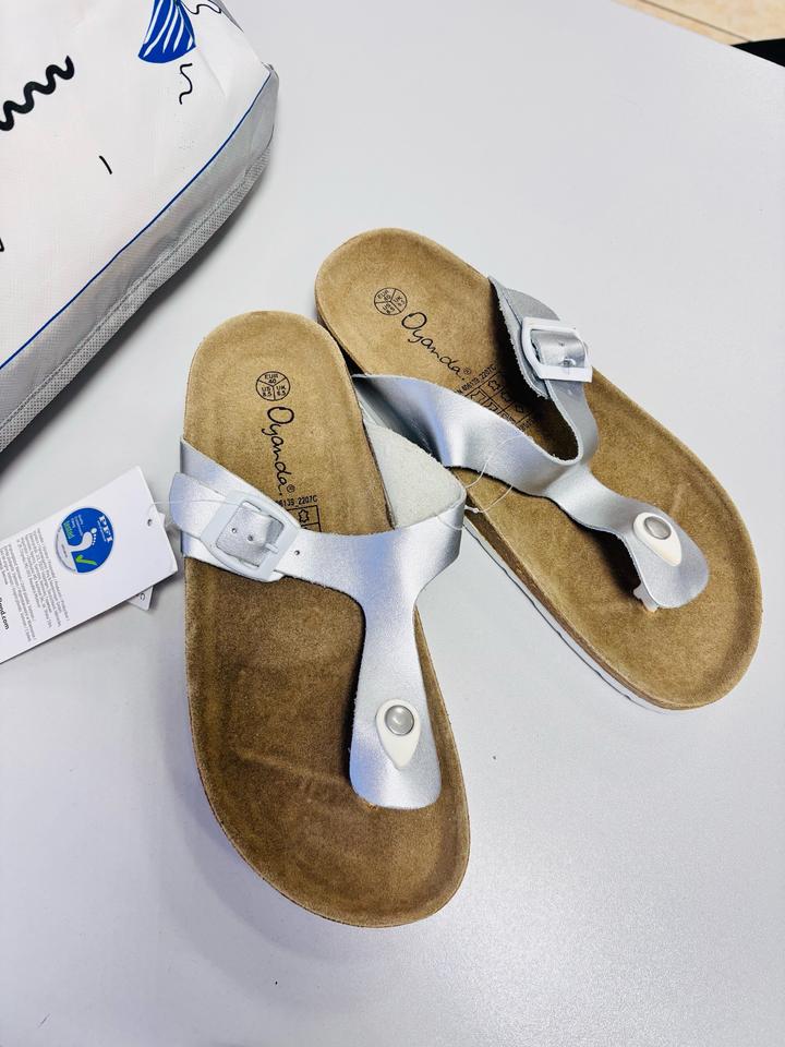 Сандали-вьетнамки