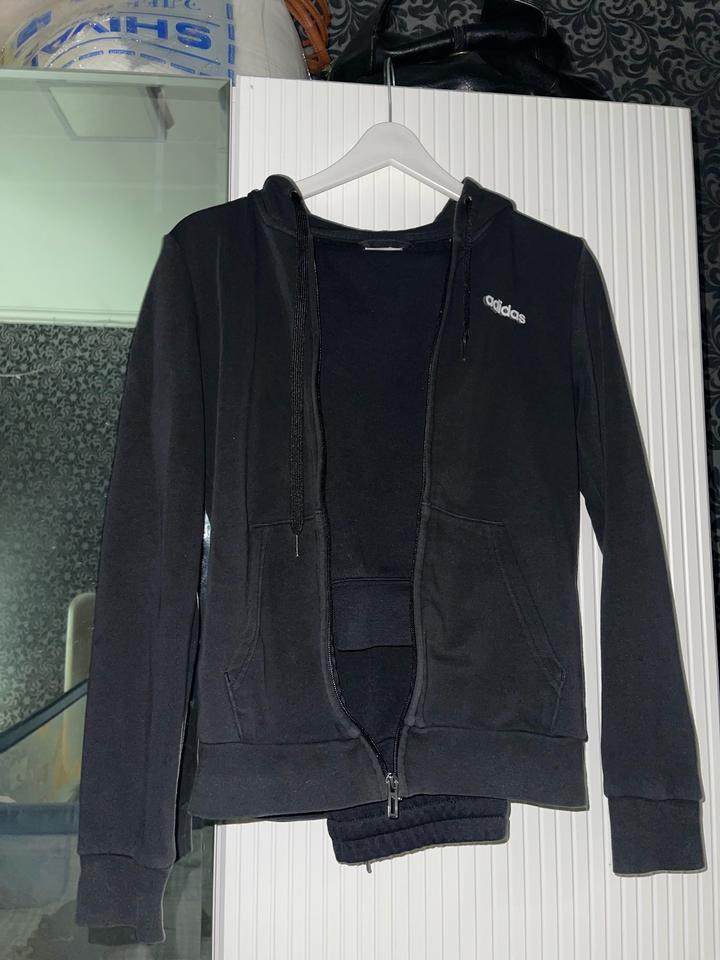 Спортивный костюм adidas