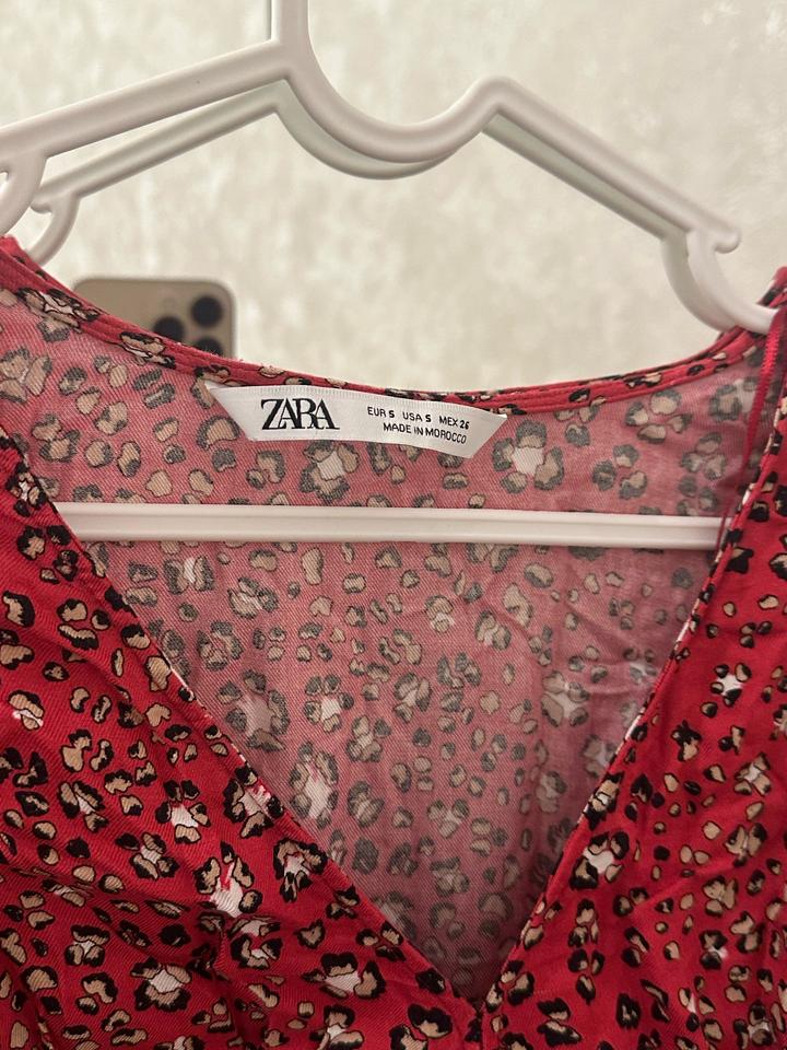 Платье Zara