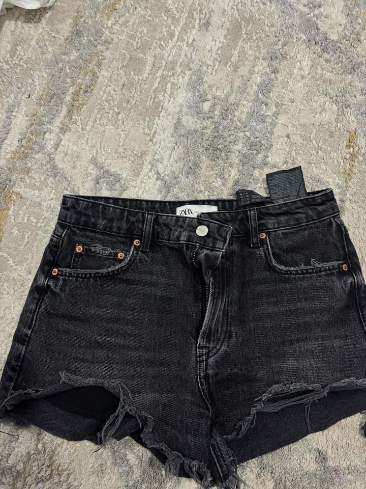 Шорты Zara