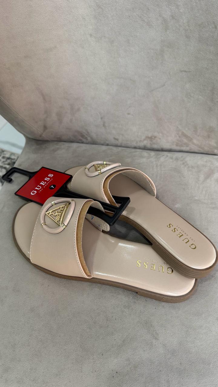 Шлепанцы Guess
