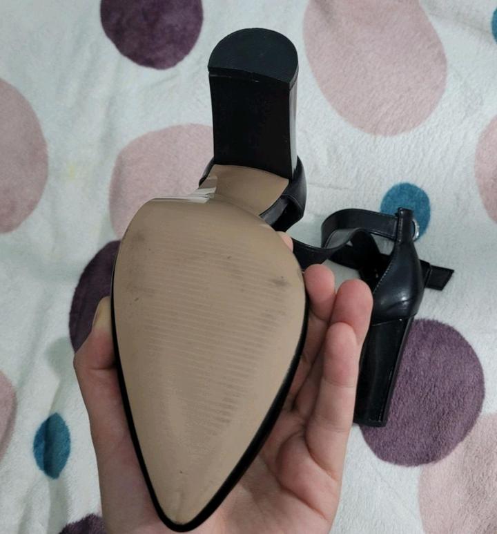 Туфли на каблуке