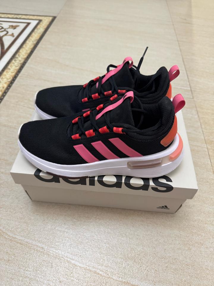 Кроссовки Adidas