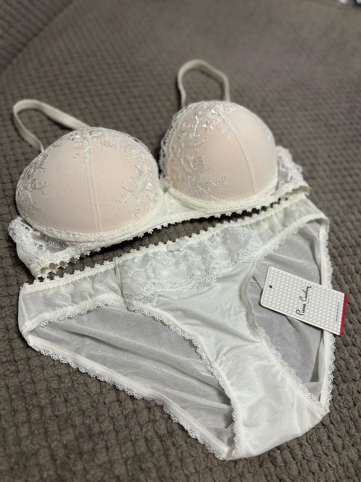 Комплекты нижнего белья!