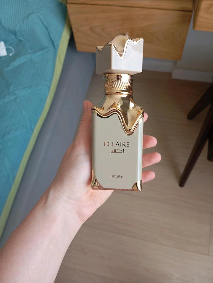 Lattafa eclair