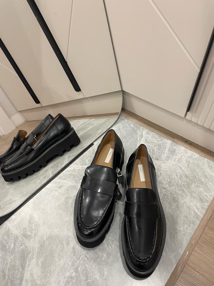 Лоферы из кожи H&M