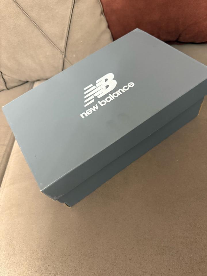 Кроссовки new balance