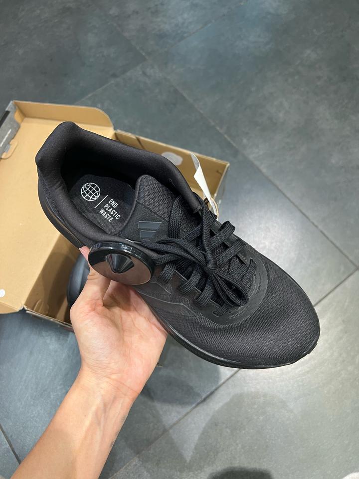 Кроссовки adidas