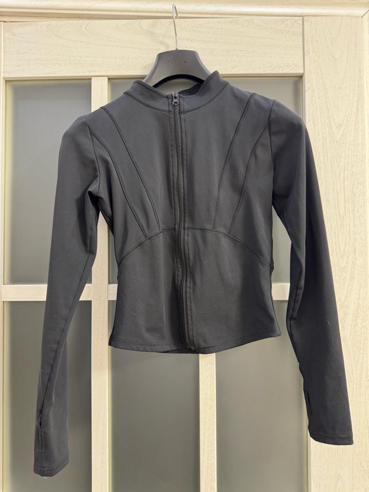 Черный рашгард