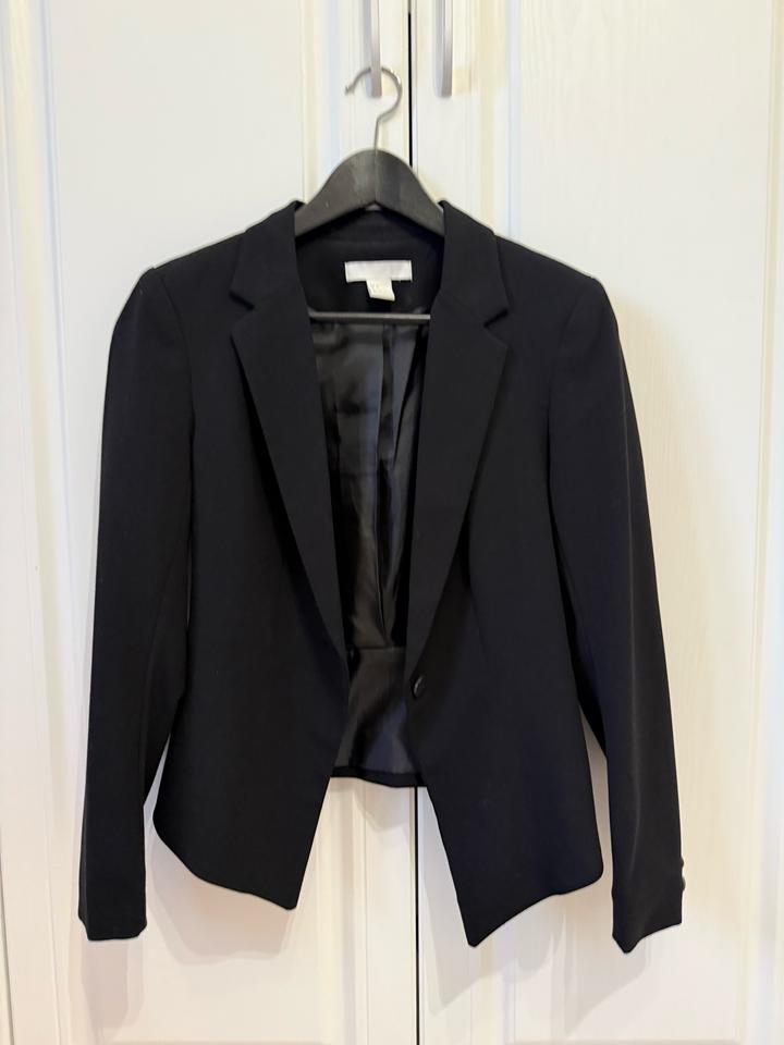 Черный пиджак H&M