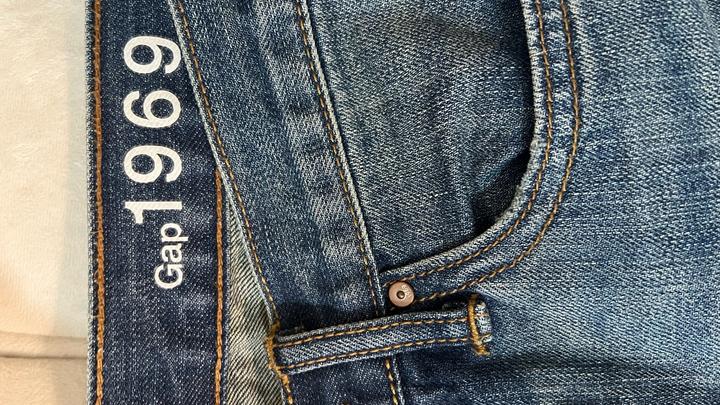 Продаются джинсы